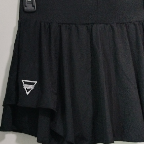 Running Sport double layer skort size S - Picture 9 of 16